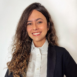Aline Assis Santos
