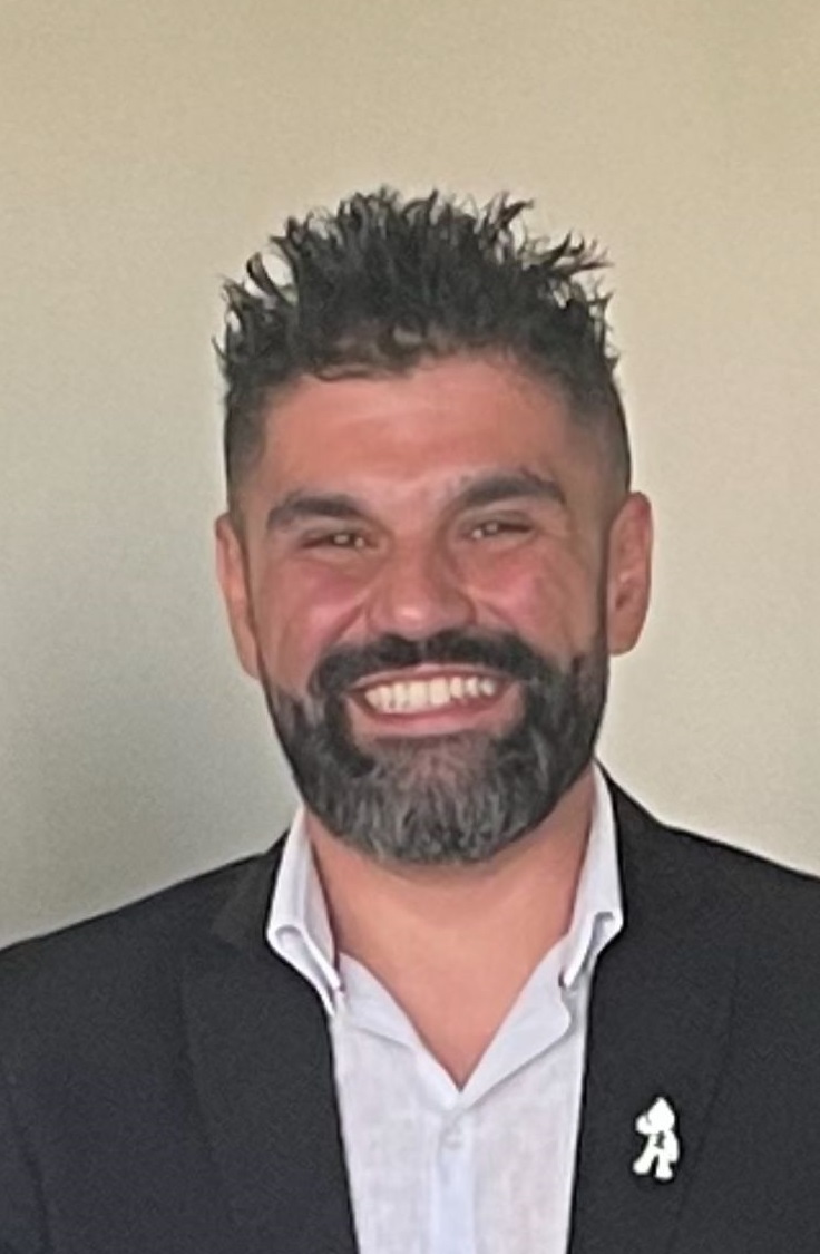 Dr. Eduardo Campos Prosdocimi