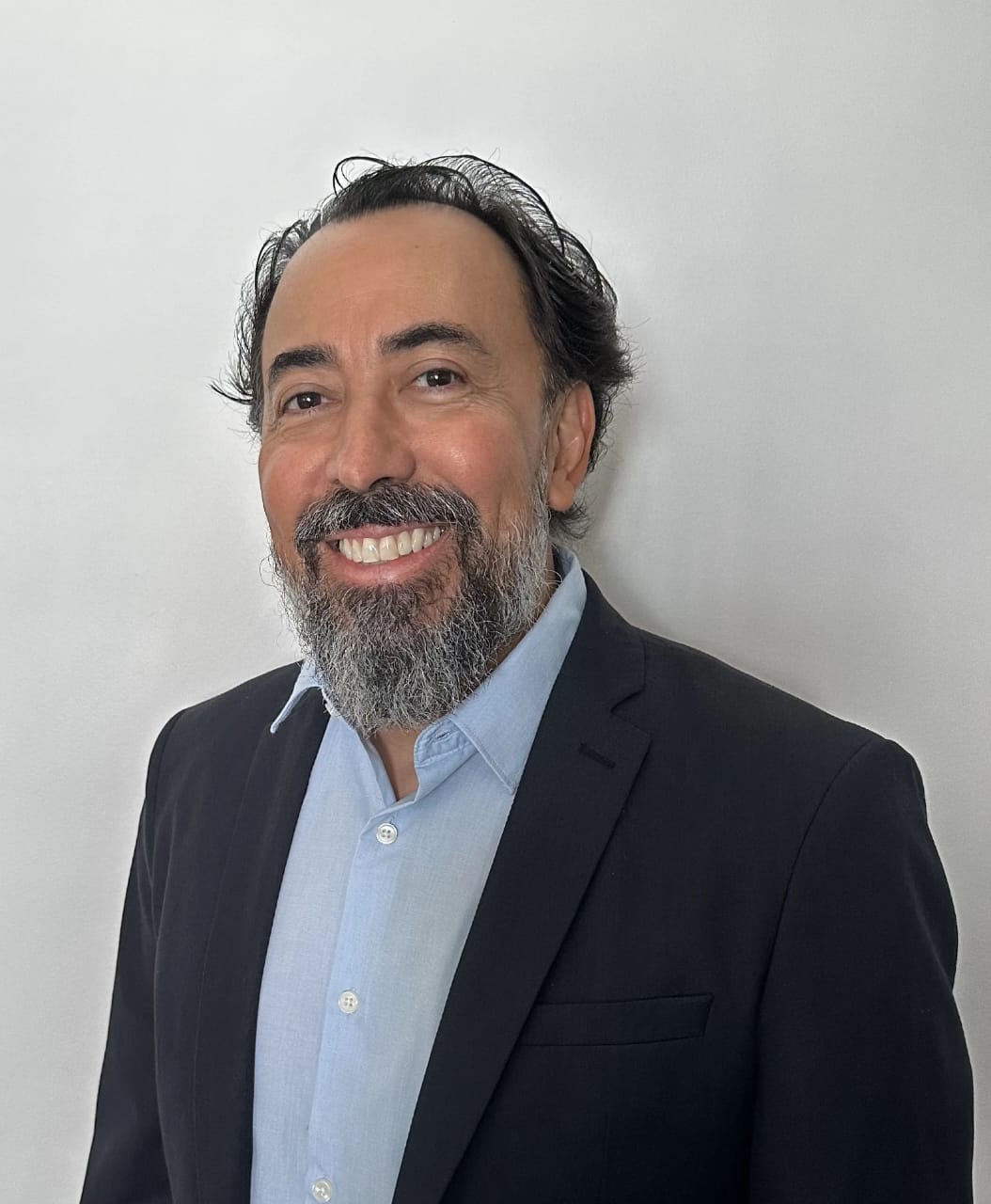 Dr. Renato Costa